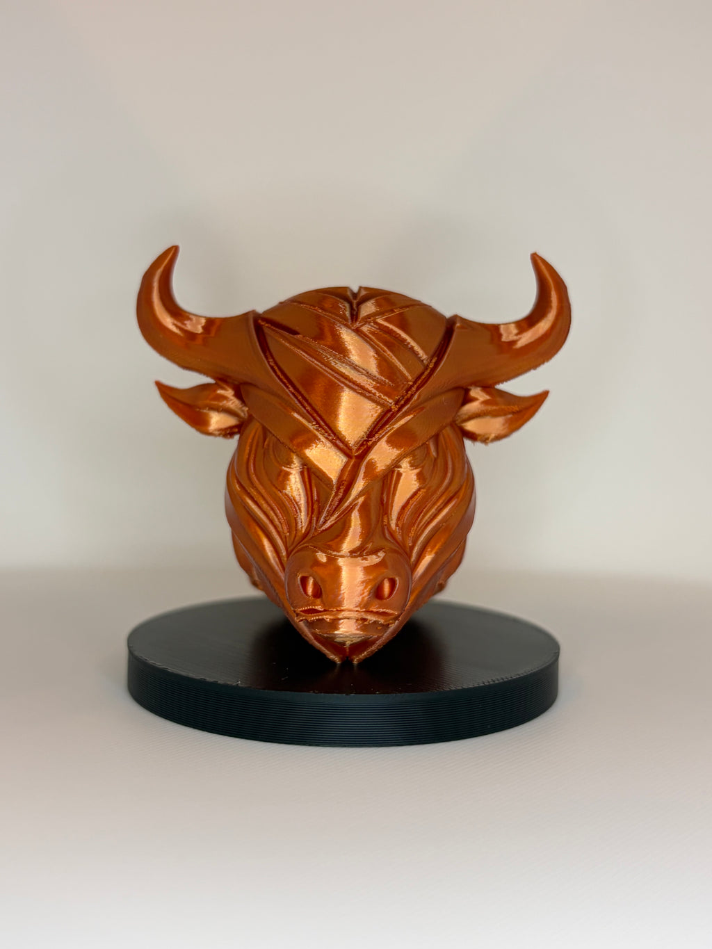 Stierkopf Dekofigur 6 cm – 3D-gedruckt – Rot Gold