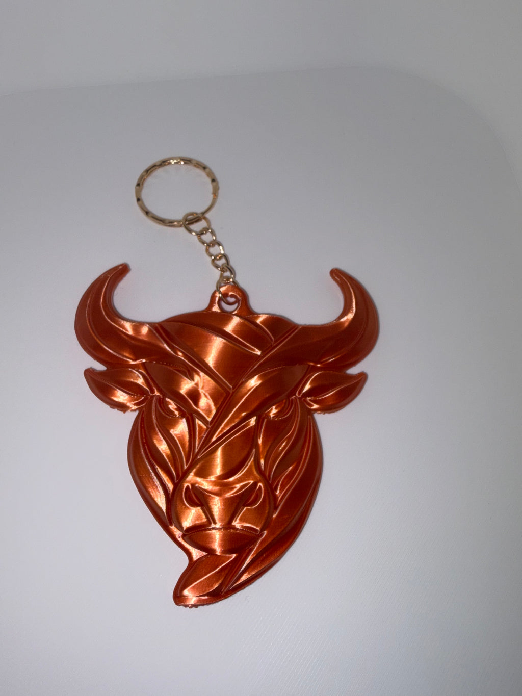 Stier Taschenanhänger 8 cm – 3D-gedruckter Bullenkopf – Rot Gold